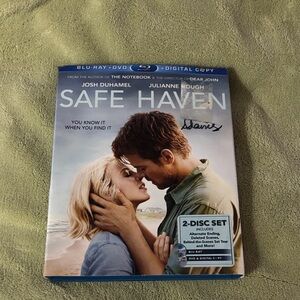 Safe Haven Blu-ray + DVD Set